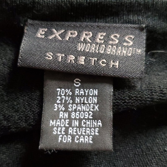 Express stretch black v-neck sweater - Picture 6 of 6